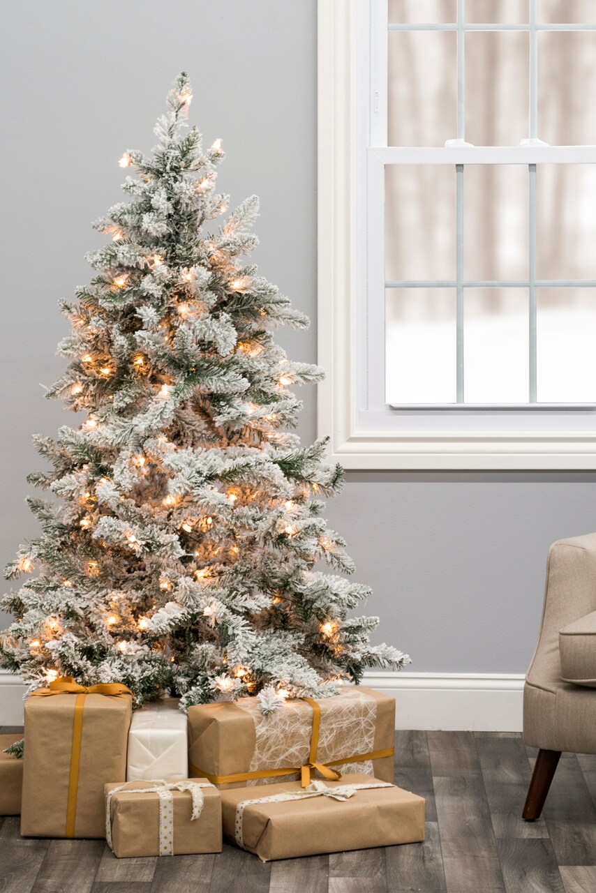 Perfect Holiday 5ft Pre-lit Alpine Spruce Artificial Christmas Tree